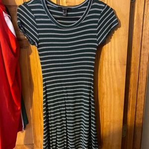 F21 Ruffled emerald green dress.